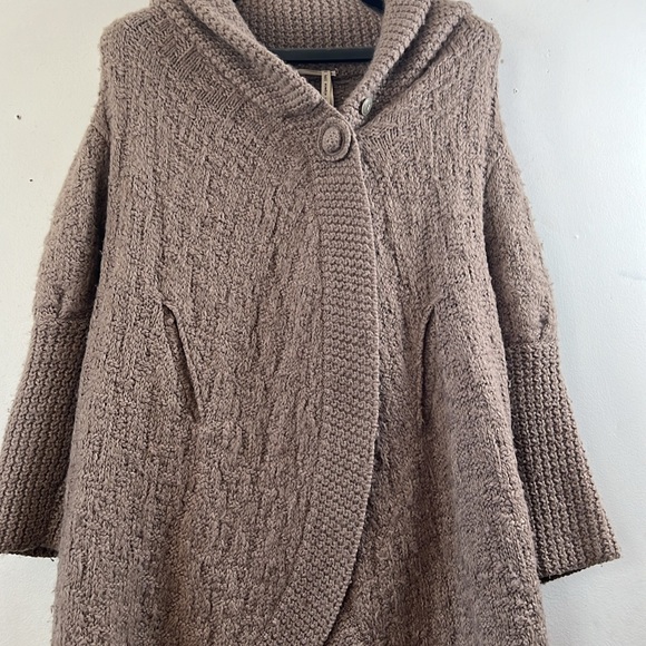 Bellekat one button curved button cardigan - Picture 5 of 10